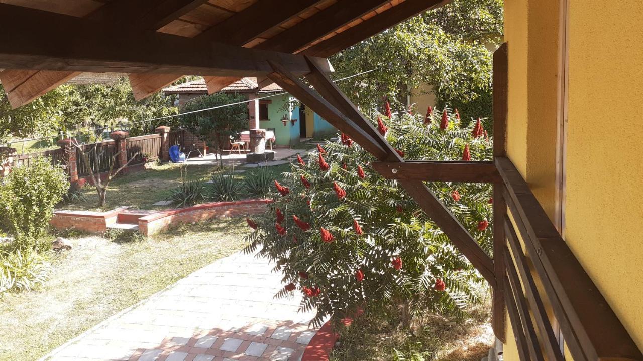 Village House Moo Moo Враня Екстериор снимка