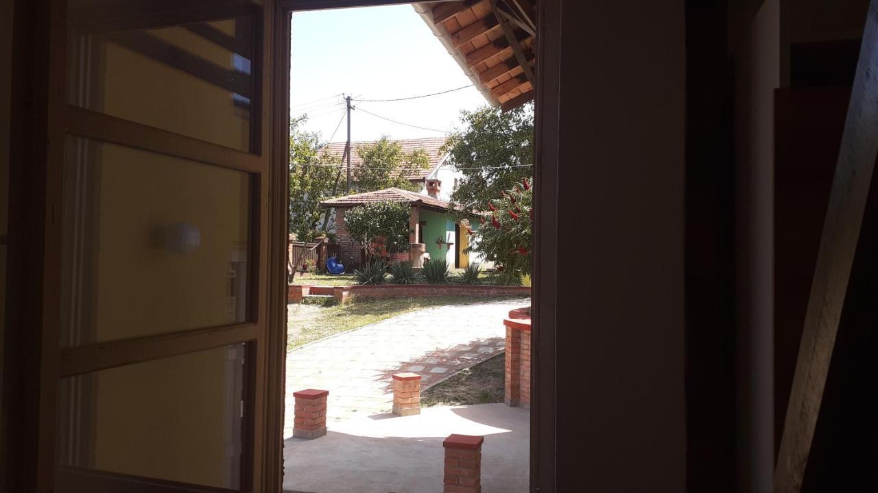 Village House Moo Moo Враня Екстериор снимка